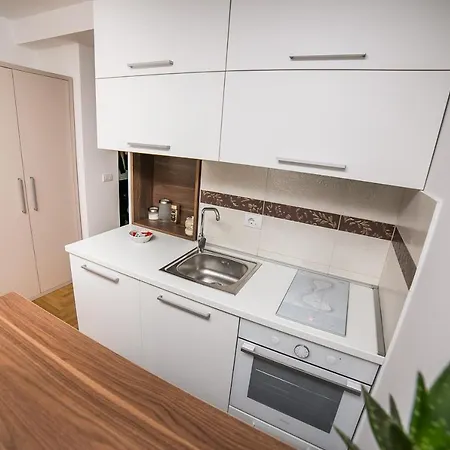 Stefani Ii Apartment *